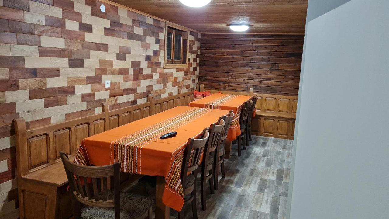 Guest House Zlatniyat Telets コプリフシティツァ エクステリア 写真