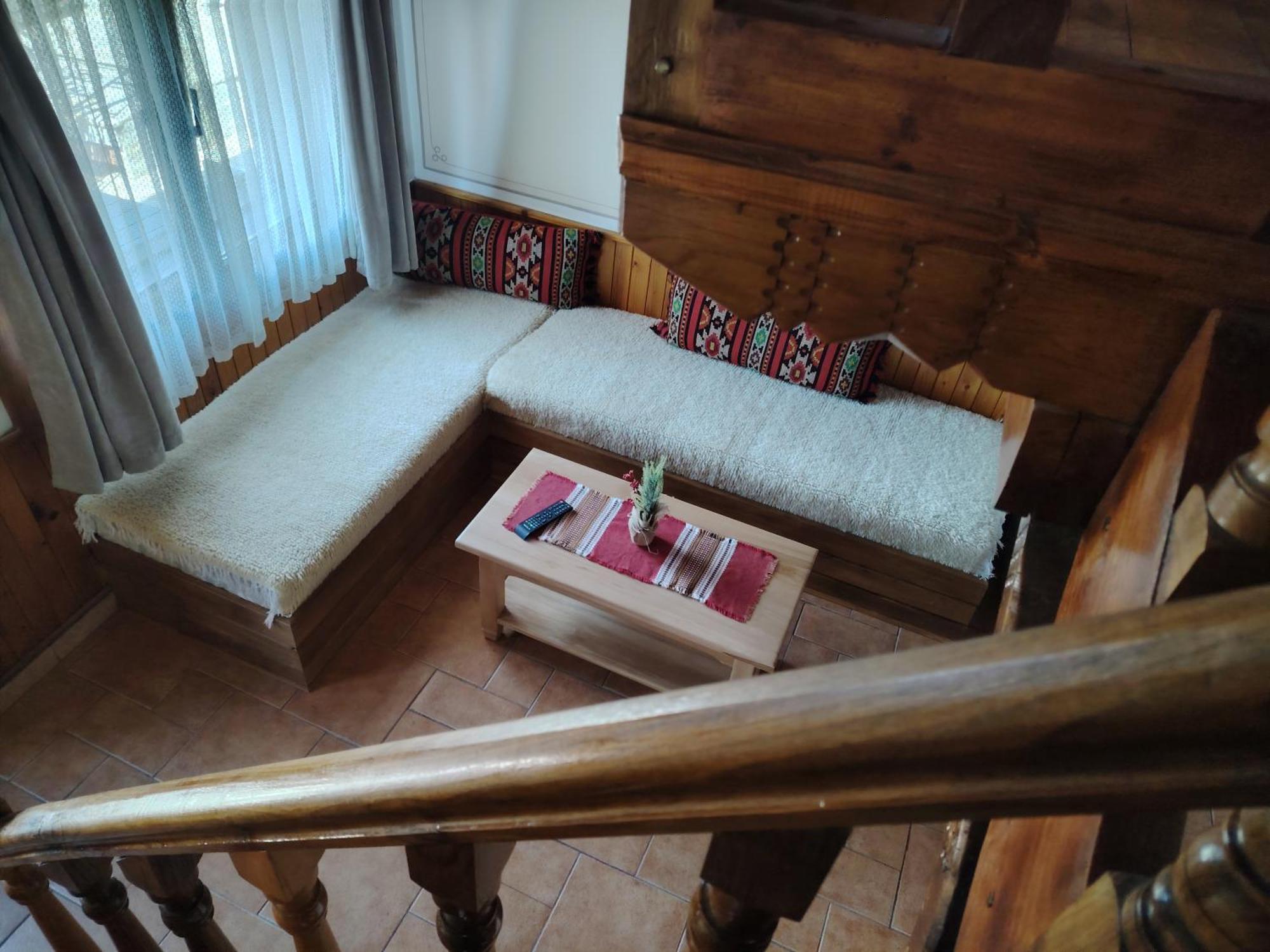 Guest House Zlatniyat Telets コプリフシティツァ エクステリア 写真